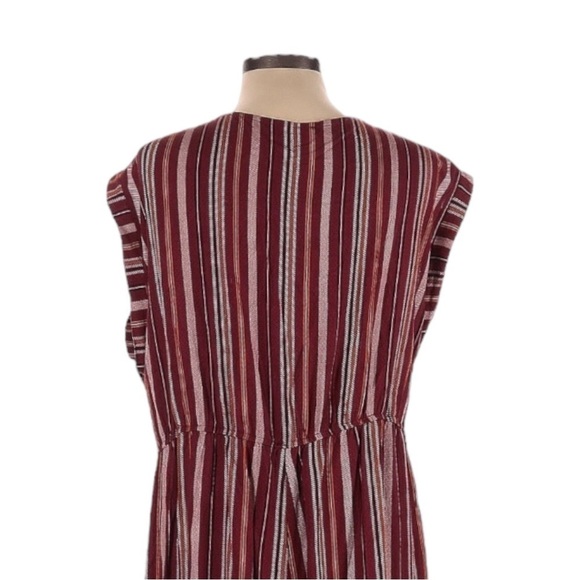 ๐บ Xhilaration Stripe Burgundy Lightweight Jumpsuit Size S NWT Wrap Wide Leg - Picture 4 of 8
